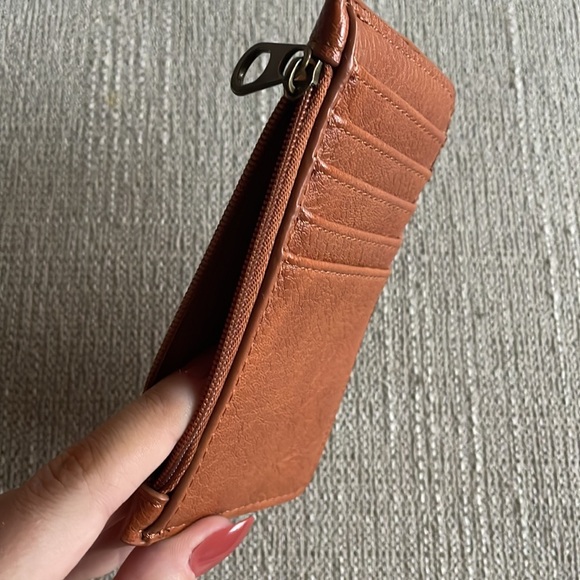 Universal Thread Wallet - Picture 4 of 4